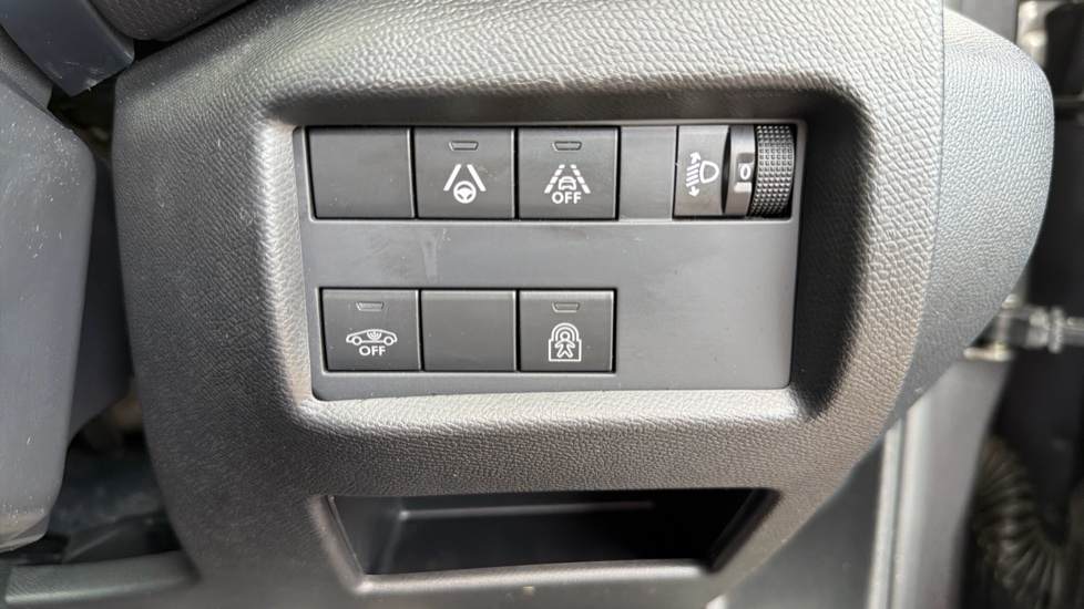 Citroen C5 Aircross 1.5 BlueHDi C-Series Edition 5dr EAT8 Diesel Hatchback - Image 25
