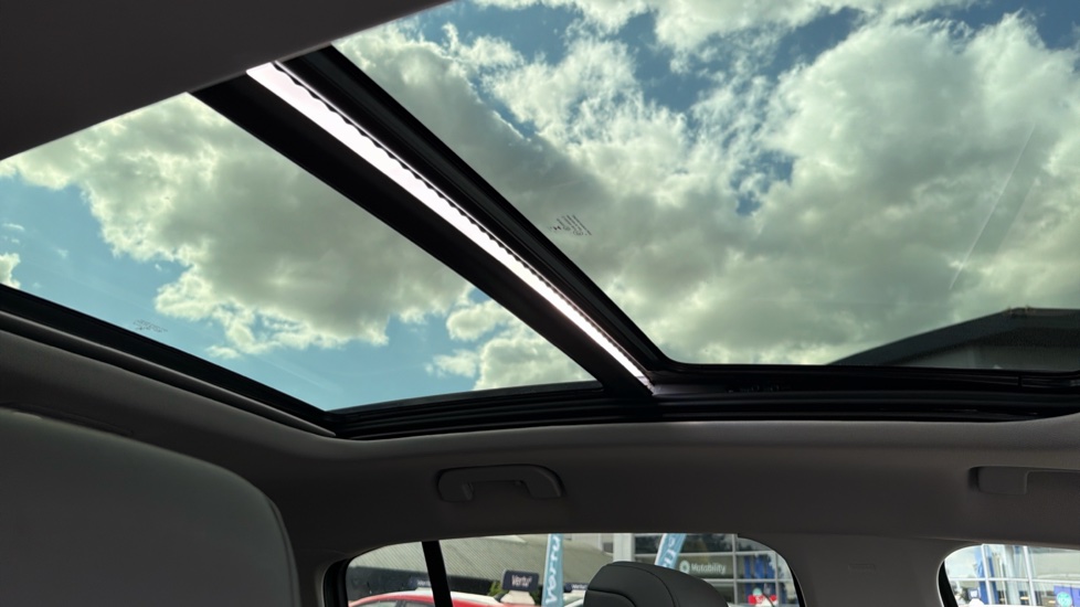 Citroen C5 Aircross 1.5 BlueHDi C-Series Edition 5dr EAT8 Diesel Hatchback - Image 30