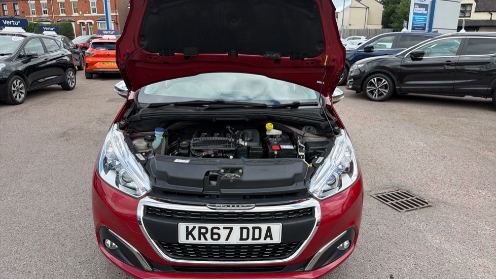Peugeot 208 1.2 PureTech 82 Allure 5dr Petrol Hatchback - Image 8