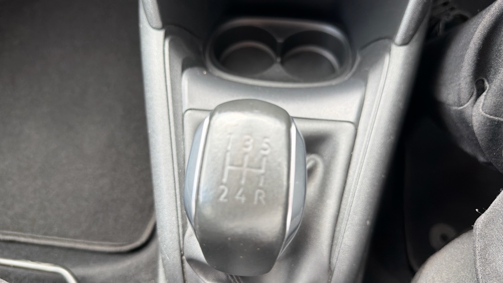 Peugeot 208 1.2 PureTech 82 Allure 5dr Petrol Hatchback - Image 29