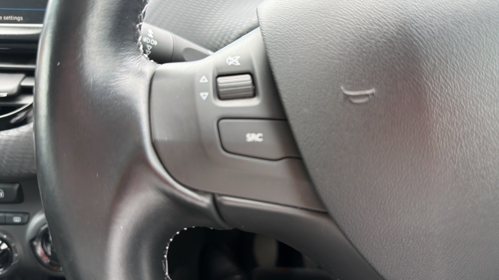 Peugeot 208 1.2 PureTech 82 Allure 5dr Petrol Hatchback - Image 33