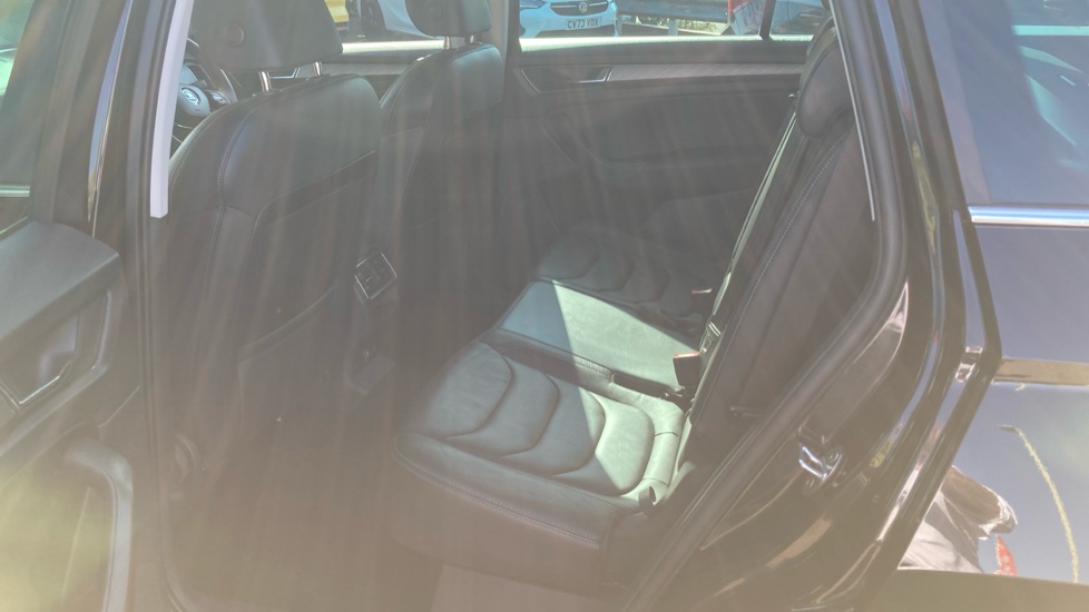 Skoda Kodiaq 1.5 TSI SE L Executive 5dr DSG [7 Seat] Petrol Estate - Image 16