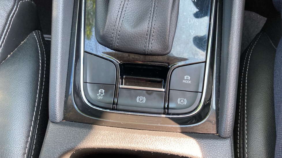 Skoda Kodiaq 1.5 TSI SE L Executive 5dr DSG [7 Seat] Petrol Estate - Image 31