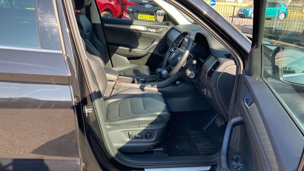 Skoda Kodiaq 1.5 TSI SE L Executive 5dr DSG [7 Seat] Petrol Estate - Image 33