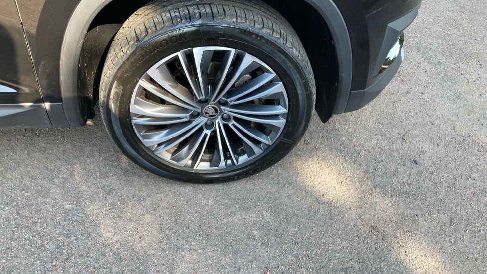 Skoda Kodiaq 1.5 TSI SE L Executive 5dr DSG [7 Seat] Petrol Estate - Image 35