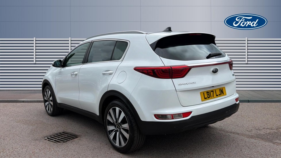 Kia Sportage 1.7 CRDi ISG 4 5dr Diesel Estate - Image 2