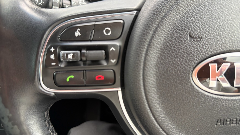 Kia Sportage 1.7 CRDi ISG 4 5dr Diesel Estate - Image 36