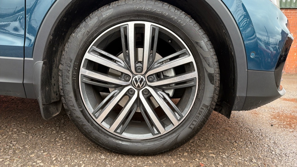 Volkswagen Tiguan 1.5 TSI 150 Elegance 5dr DSG Petrol Estate - Image 7