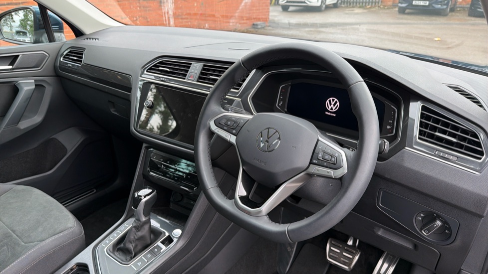 Volkswagen Tiguan 1.5 TSI 150 Elegance 5dr DSG Petrol Estate - Image 11