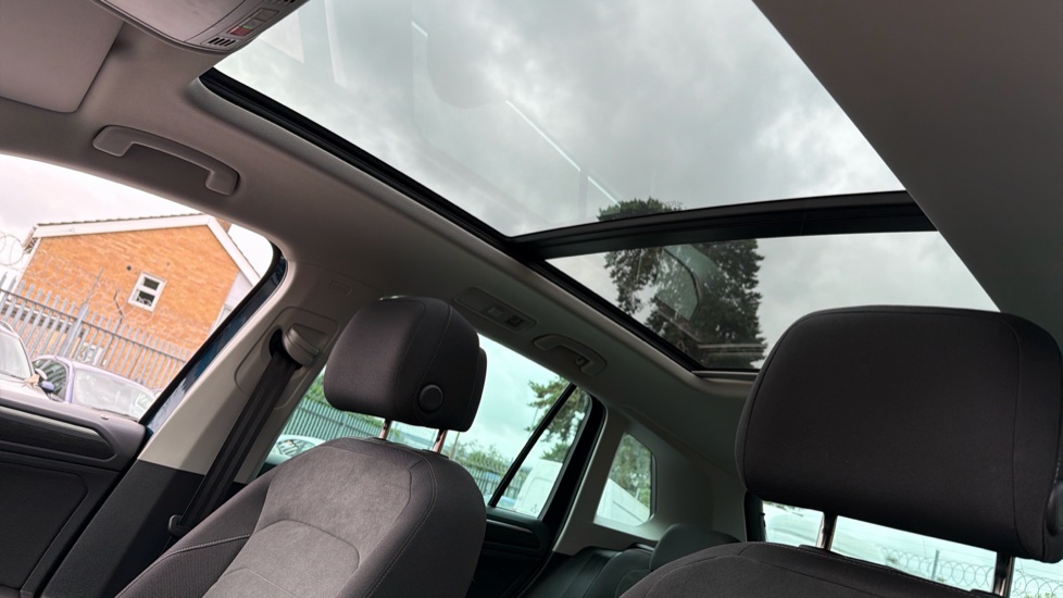 Volkswagen Tiguan 1.5 TSI 150 Elegance 5dr DSG Petrol Estate - Image 25