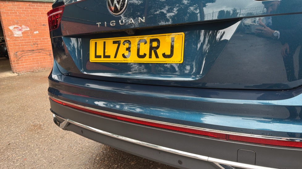 Volkswagen Tiguan 1.5 TSI 150 Elegance 5dr DSG Petrol Estate - Image 29