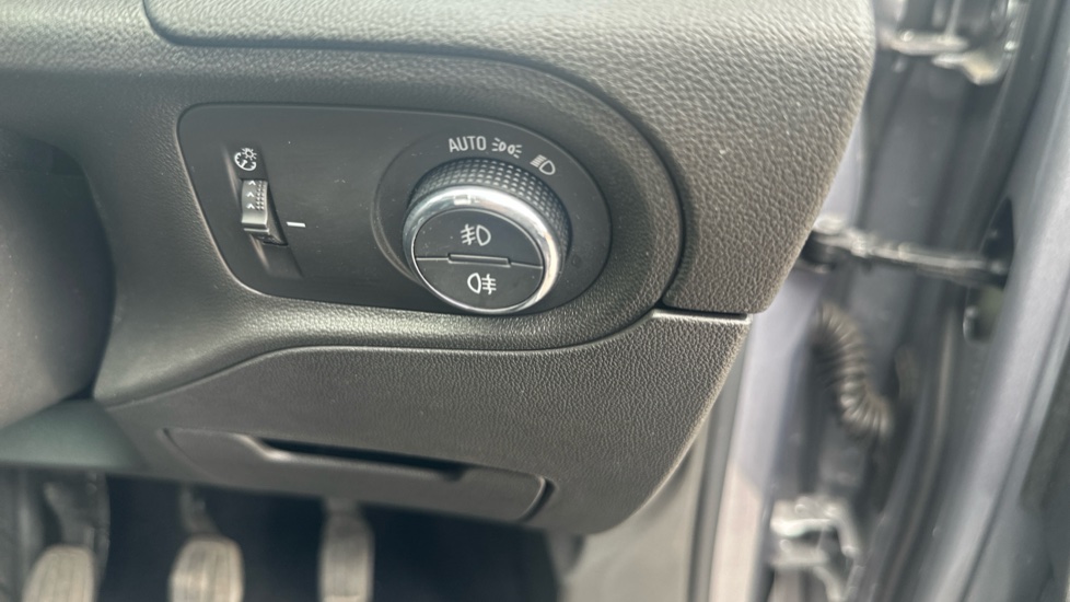 Vauxhall Grandland 1.2 Turbo Ultimate 5dr Petrol Hatchback - Image 32