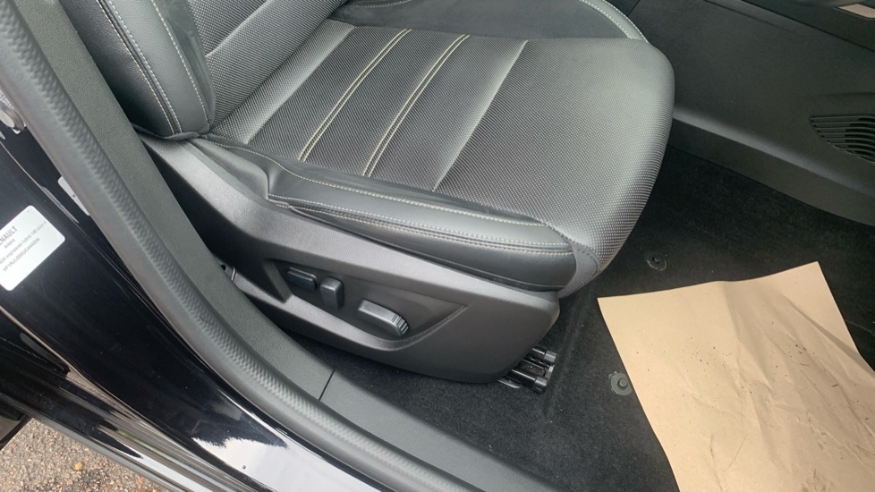 Renault Arkana 1.6 E-Tech full hybrid 145 Engineered 5dr Auto Hybrid Estate - Image 32