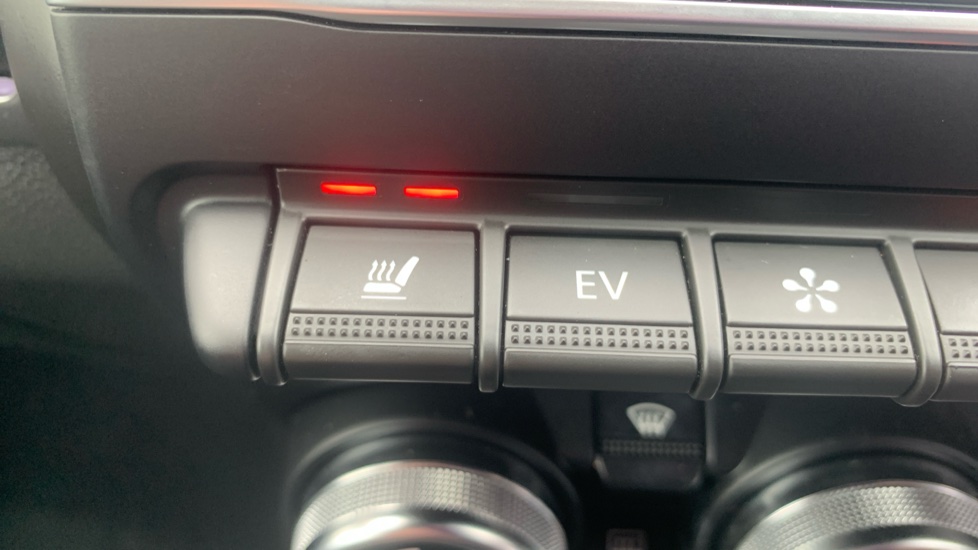 Renault Arkana 1.6 E-Tech full hybrid 145 Engineered 5dr Auto Hybrid Estate - Image 40