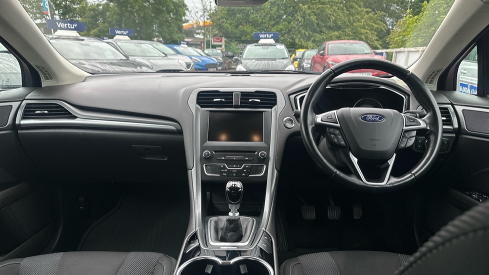 Ford Mondeo 2.0 TDCi Titanium 5dr Diesel Hatchback - Image 10