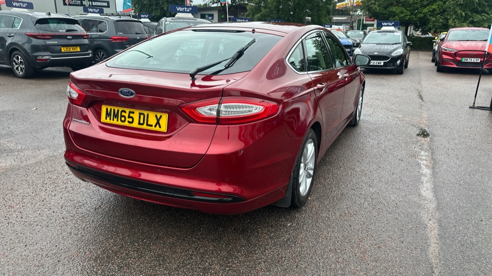 Ford Mondeo 2.0 TDCi Titanium 5dr Diesel Hatchback - Image 39
