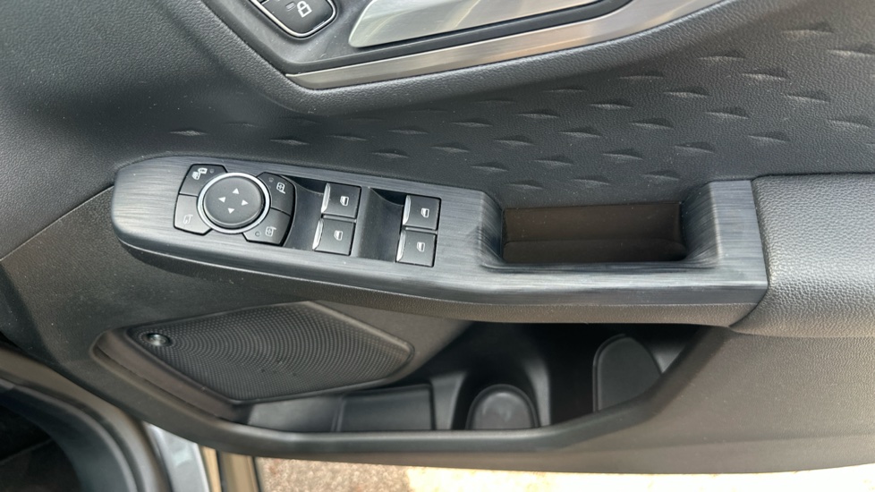 Ford Kuga 2.5 PHEV Titanium First Edition 5dr CVT Estate - Image 30