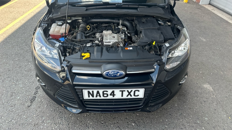 Ford Focus 1.0 125 EcoBoost Zetec 5dr Petrol Hatchback - Image 8