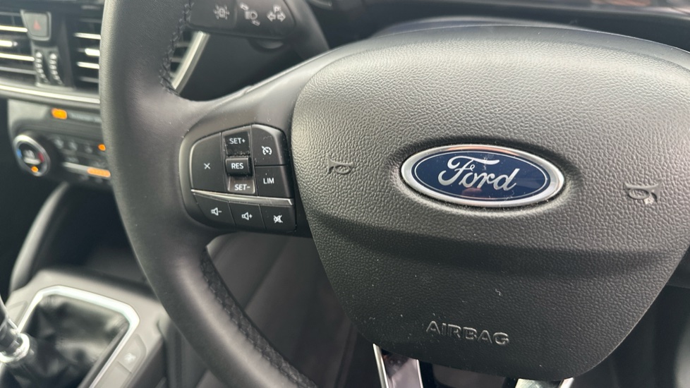 Ford Kuga 1.5 EcoBoost 150 Titanium Edition 5dr Petrol Estate - Image 31