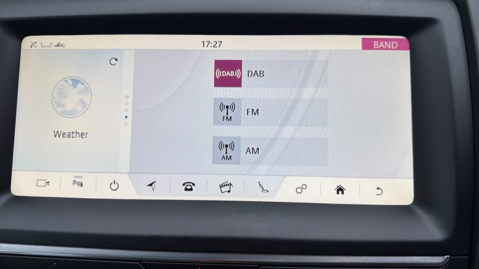 Jaguar E-Pace 2.0d Chequered Flag Edition 5dr Auto Diesel Estate - Image 34