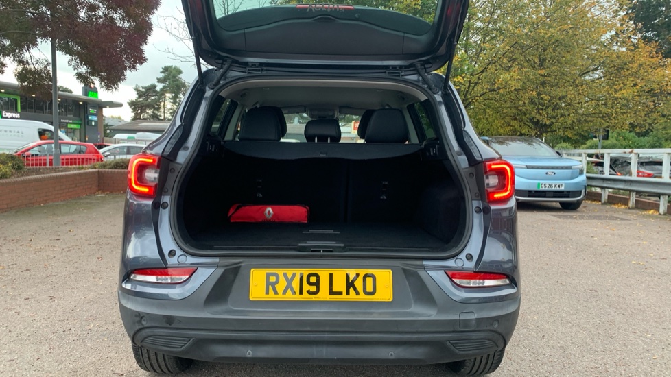 Renault Kadjar 1.3 TCE Iconic 5dr Petrol Hatchback - Image 4