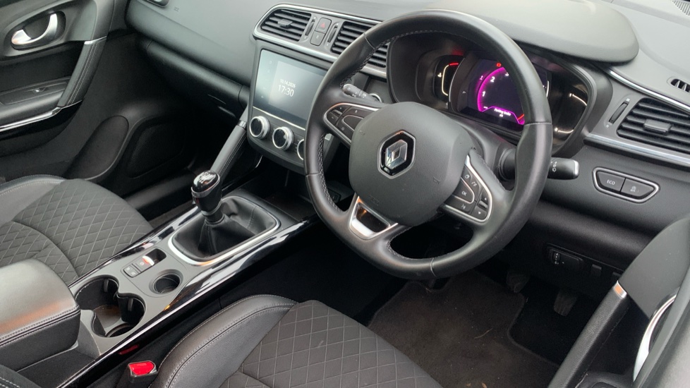 Renault Kadjar 1.3 TCE Iconic 5dr Petrol Hatchback - Image 11