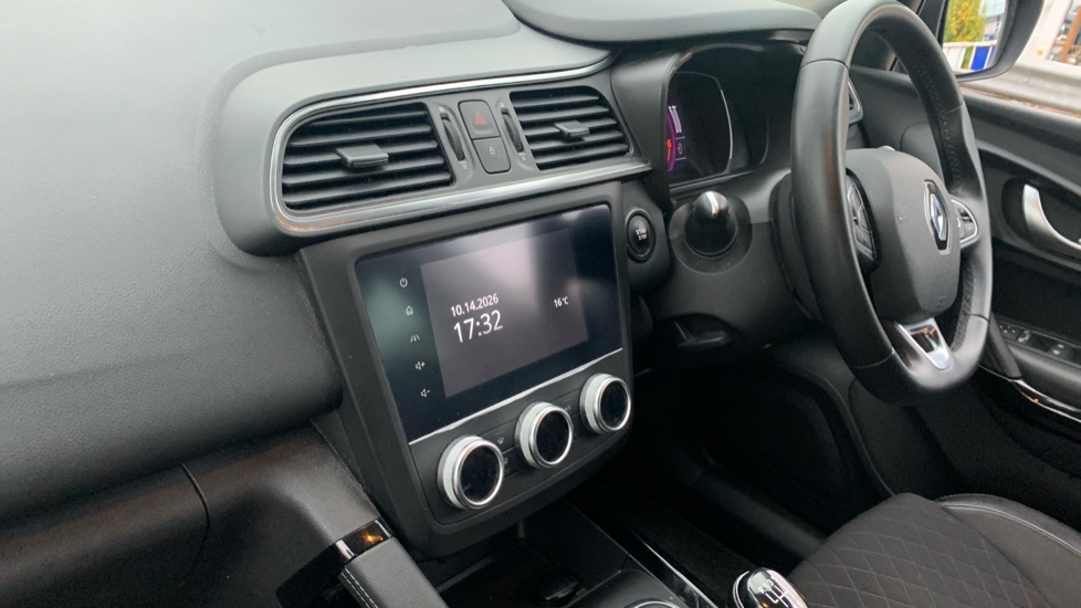 Renault Kadjar 1.3 TCE Iconic 5dr Petrol Hatchback - Image 14
