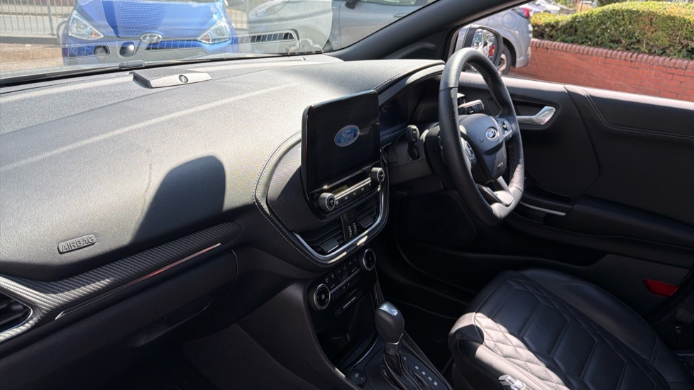 Ford Puma 1.0 EcoBoost Hybr mHEV 155 ST-Line Vignale 5dr DCT Petrol Hatchback - Image 9