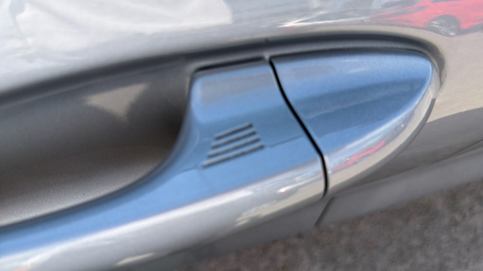 Ford Puma 1.0 EcoBoost Hybr mHEV 155 ST-Line Vignale 5dr DCT Petrol Hatchback - Image 22