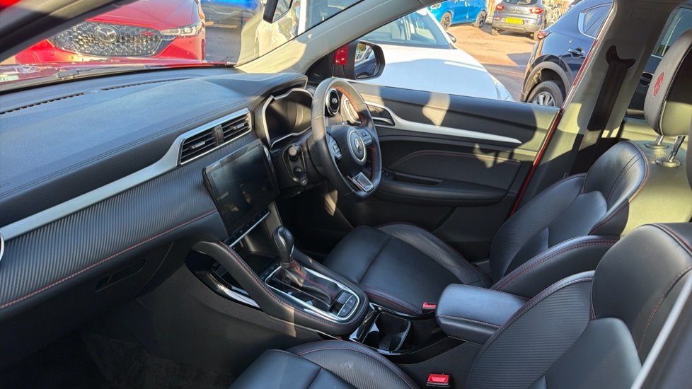 MG ZS 1.0T GDi Exclusive 5dr DCT Petrol Hatchback - Image 9