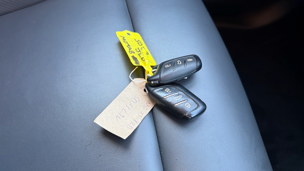 MG ZS 1.0T GDi Exclusive 5dr DCT Petrol Hatchback - Image 20