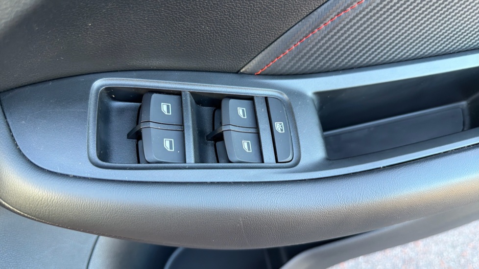 MG ZS 1.0T GDi Exclusive 5dr DCT Petrol Hatchback - Image 31