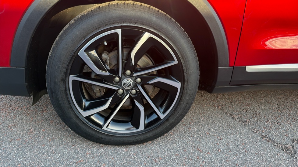 MG ZS 1.0T GDi Exclusive 5dr DCT Petrol Hatchback - Image 38