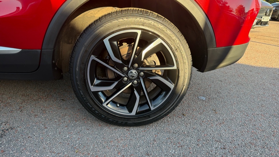 MG ZS 1.0T GDi Exclusive 5dr DCT Petrol Hatchback - Image 39