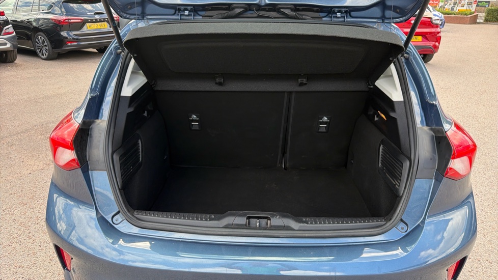 Ford Focus 1.0 EcoBoost 125 Titanium 5dr Petrol Hatchback - Image 4