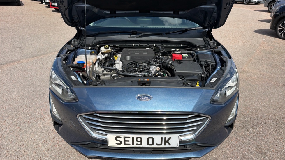 Ford Focus 1.0 EcoBoost 125 Titanium 5dr Petrol Hatchback - Image 8