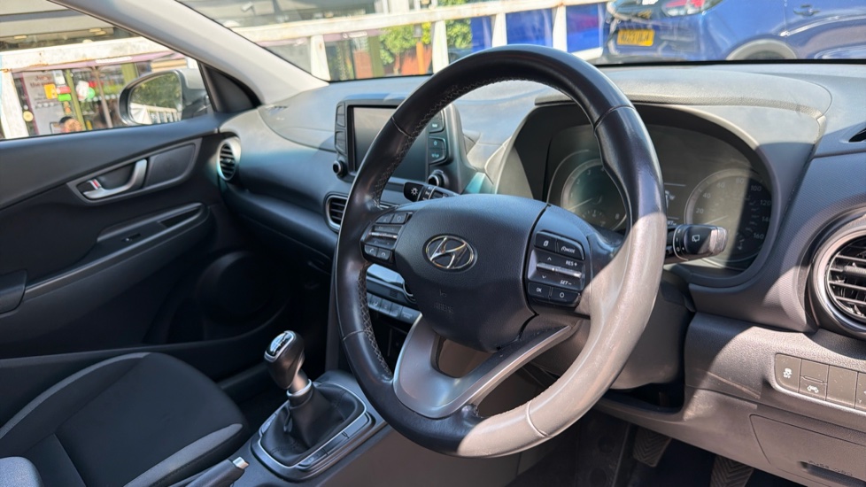 Hyundai KONA 1.0T GDi Blue Drive Premium 5dr Petrol Hatchback - Image 11