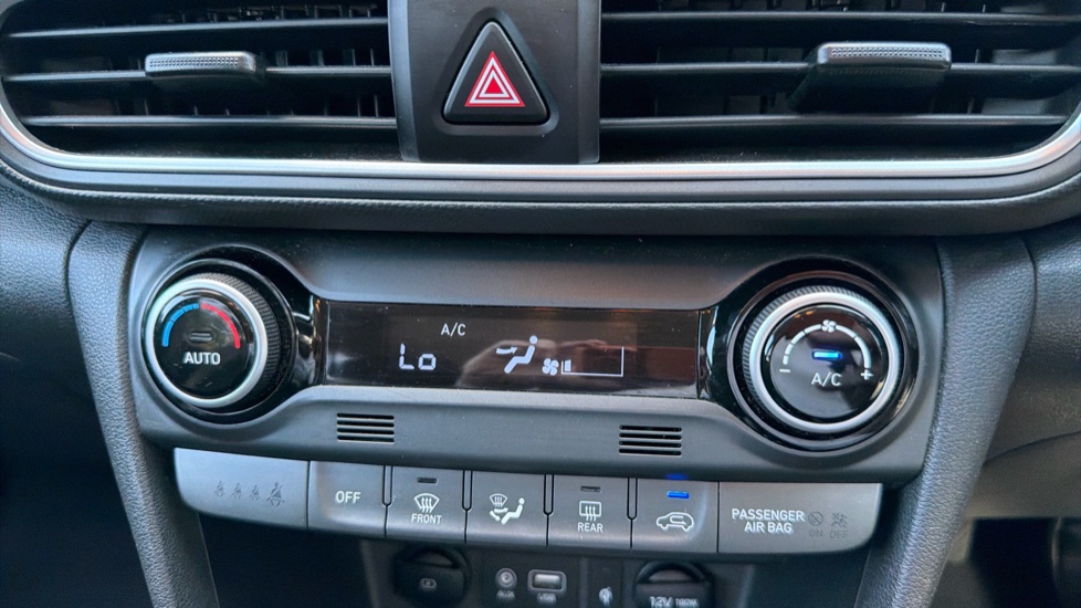 Hyundai KONA 1.0T GDi Blue Drive Premium 5dr Petrol Hatchback - Image 28