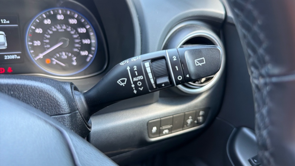 Hyundai KONA 1.0T GDi Blue Drive Premium 5dr Petrol Hatchback - Image 34