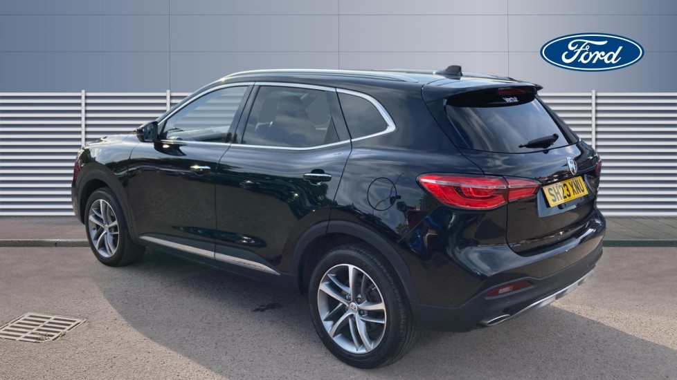 MG HS 1.5 T-GDI Exclusive 5dr Petrol Hatchback - Image 2