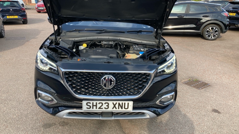 MG HS 1.5 T-GDI Exclusive 5dr Petrol Hatchback - Image 8
