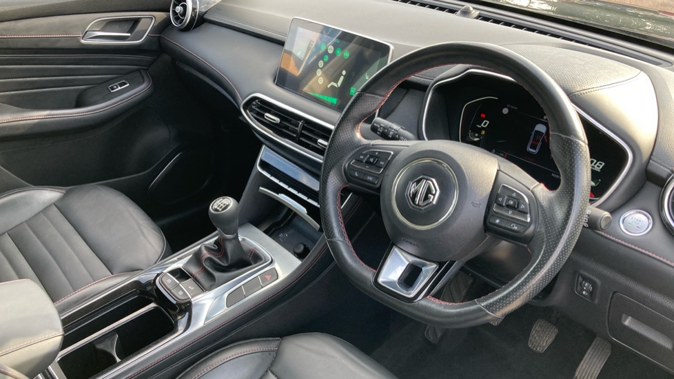 MG HS 1.5 T-GDI Exclusive 5dr Petrol Hatchback - Image 11