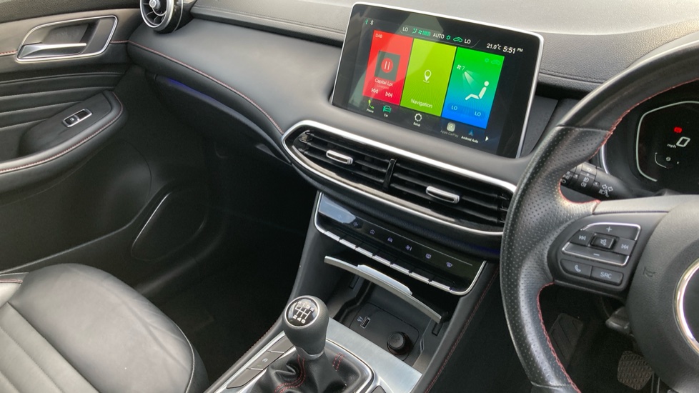 MG HS 1.5 T-GDI Exclusive 5dr Petrol Hatchback - Image 14