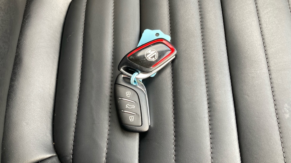 MG HS 1.5 T-GDI Exclusive 5dr Petrol Hatchback - Image 20