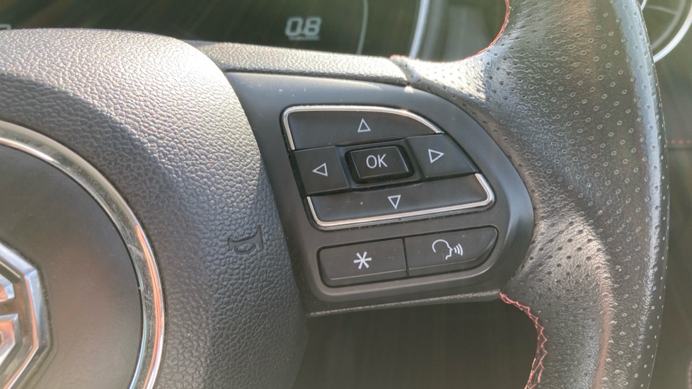 MG HS 1.5 T-GDI Exclusive 5dr Petrol Hatchback - Image 24