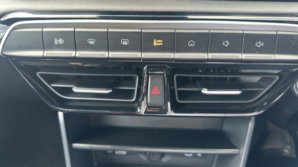 MG MG3 1.5 SE 5dr Petrol Hatchback - Image 30