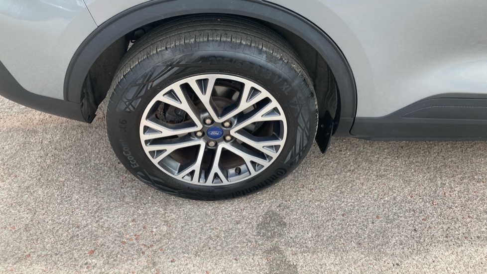 Ford Kuga 1.5 EcoBoost 150 Titanium Edition 5dr Petrol Estate - Image 29