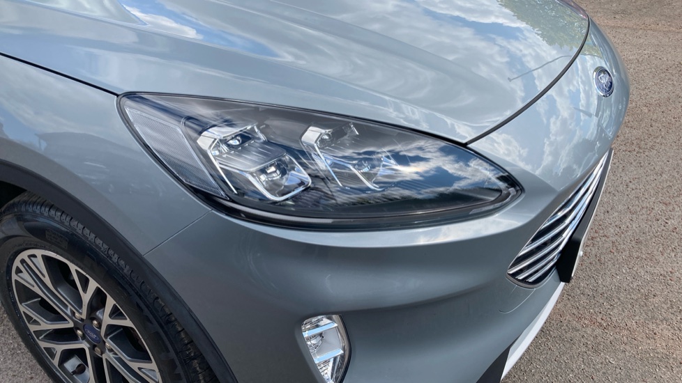 Ford Kuga 1.5 EcoBoost 150 Titanium Edition 5dr Petrol Estate - Image 32