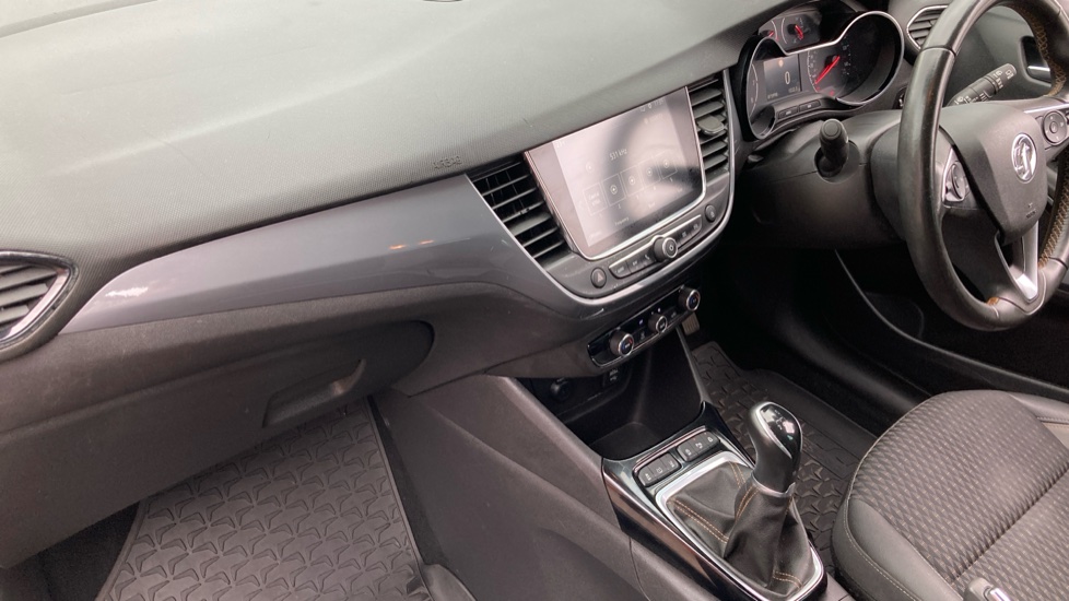 Vauxhall Crossland X 1.2 [83] Elite Nav 5dr Petrol Hatchback - Image 13