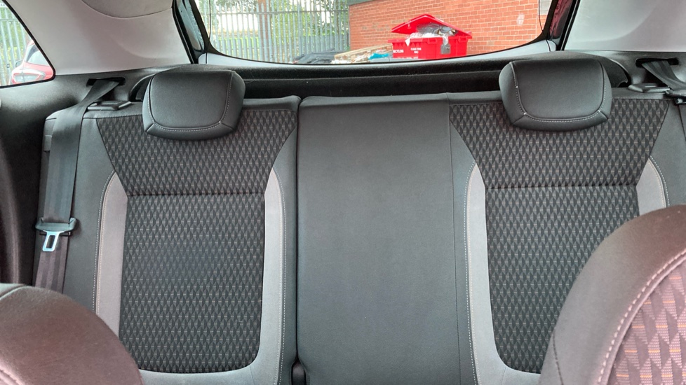 Vauxhall Crossland X 1.2 [83] Elite Nav 5dr Petrol Hatchback - Image 14